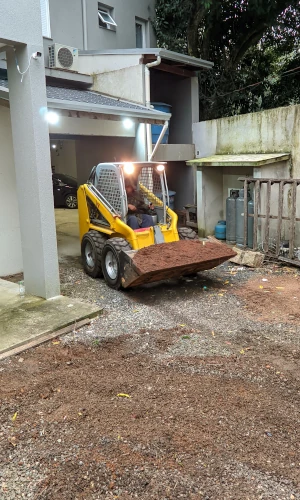Mini Carregadeira